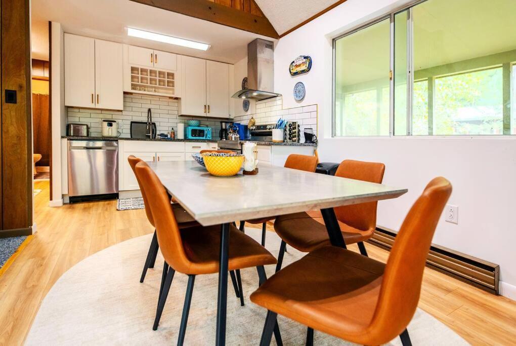 Cozy At Naomi Holiday home