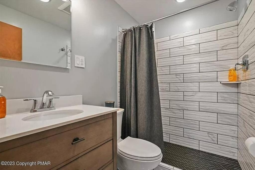 Holiday home Cozy At Naomi Pocono Pines